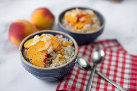 Coconut rice pudding with peach